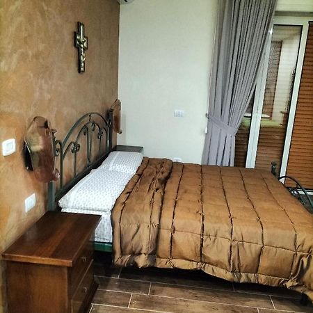 Ferienwohnung La Dimora Di Alex Neapel Exterior foto
